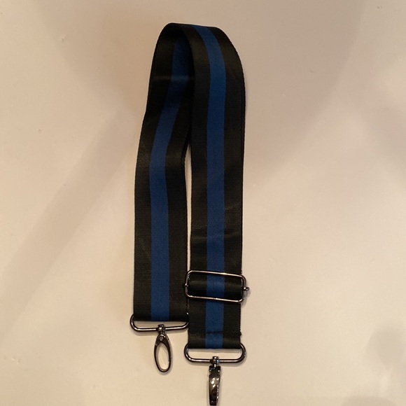 Think Royln double cargo pocket jr wingman! EUC - Picture 2 of 5